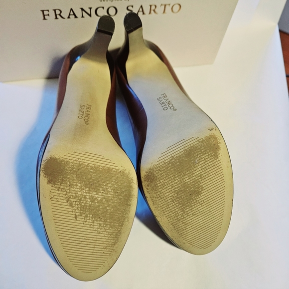 Franco Sarto Brown Leather Round Toe 3 3/4 inch Heels, Size 8M - Picture 7 of 9